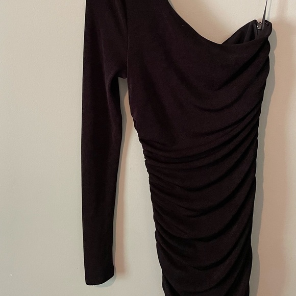 - NWOT Likely Mindy One-Shoulder Long Sleeve Asymmetric Hem Dress - Picture 10 of 11